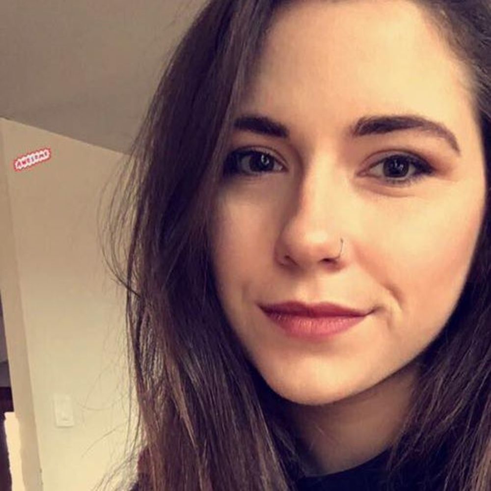 Meet your Posher, Alicia